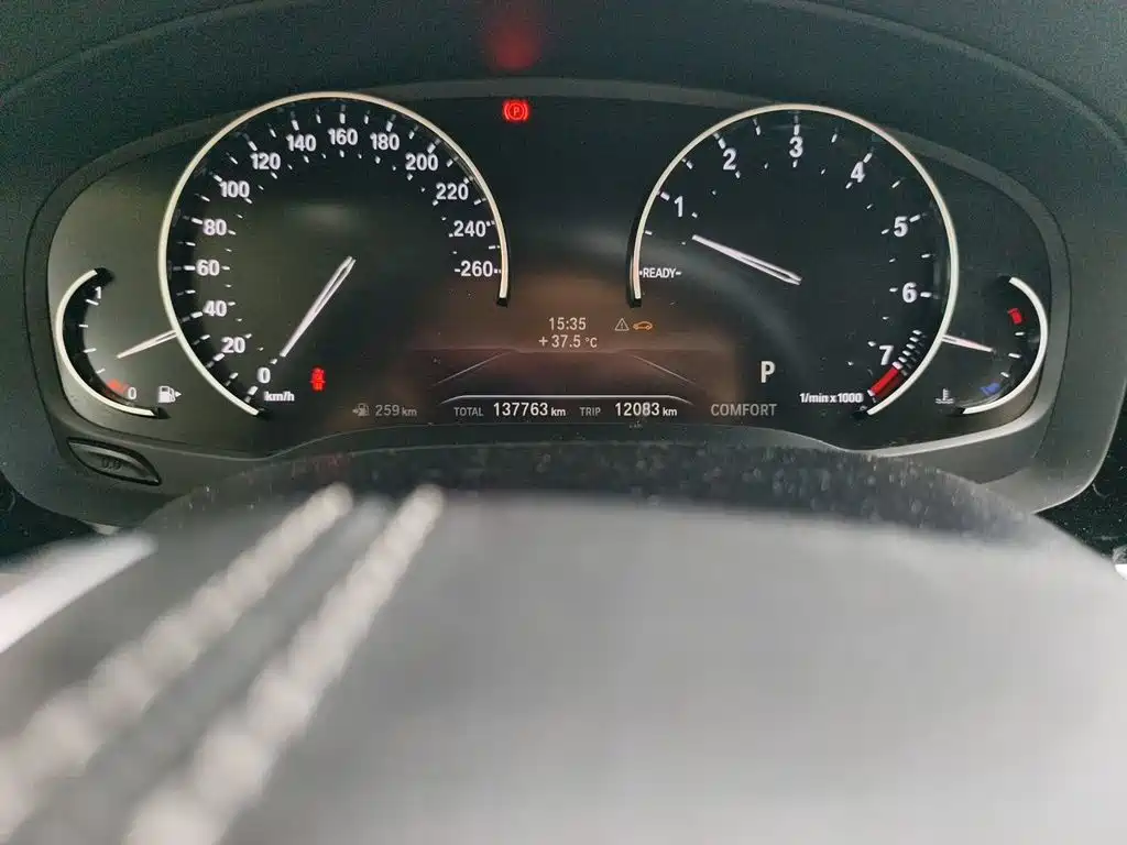 BMW 5 Series — миниатюра 5