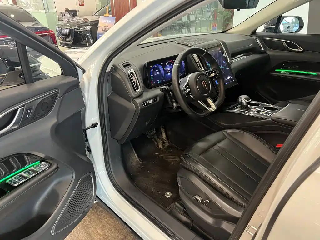 Hongqi Hongqi HS3 PHEV — миниатюра 6
