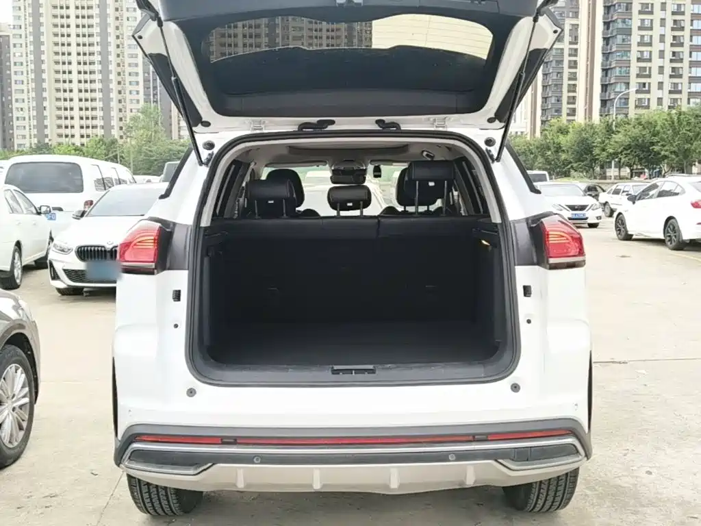 Geely Boyue — миниатюра 19