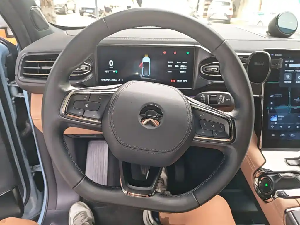 NIO ES6 — миниатюра 11