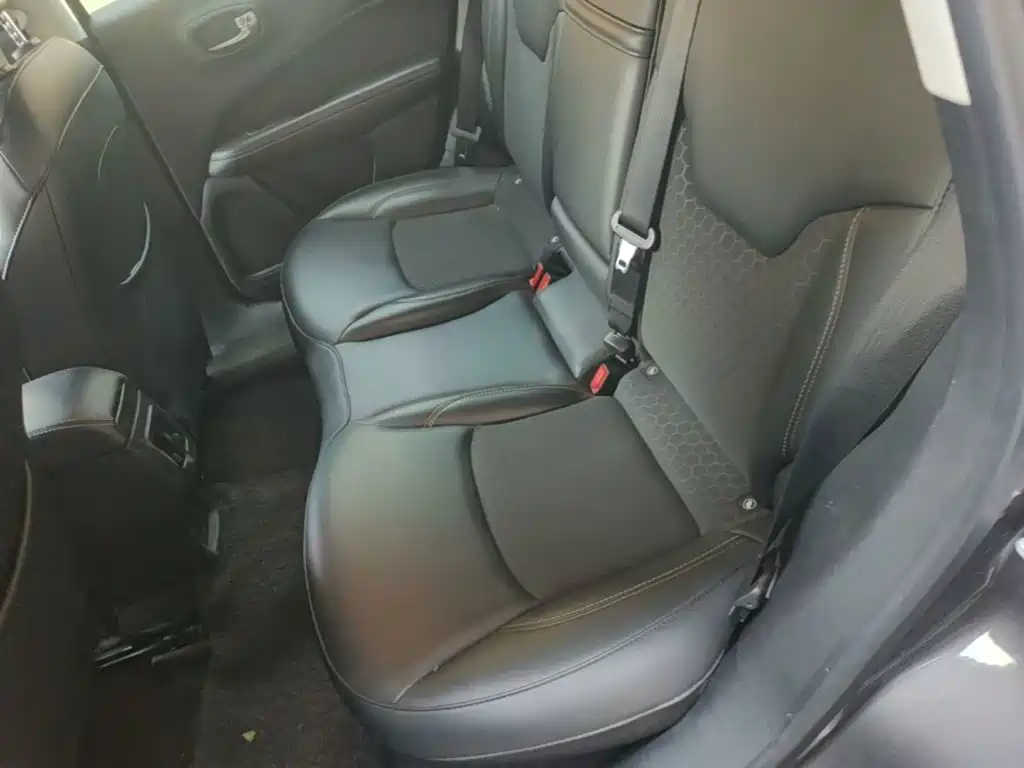 Jeep Compass — миниатюра 17