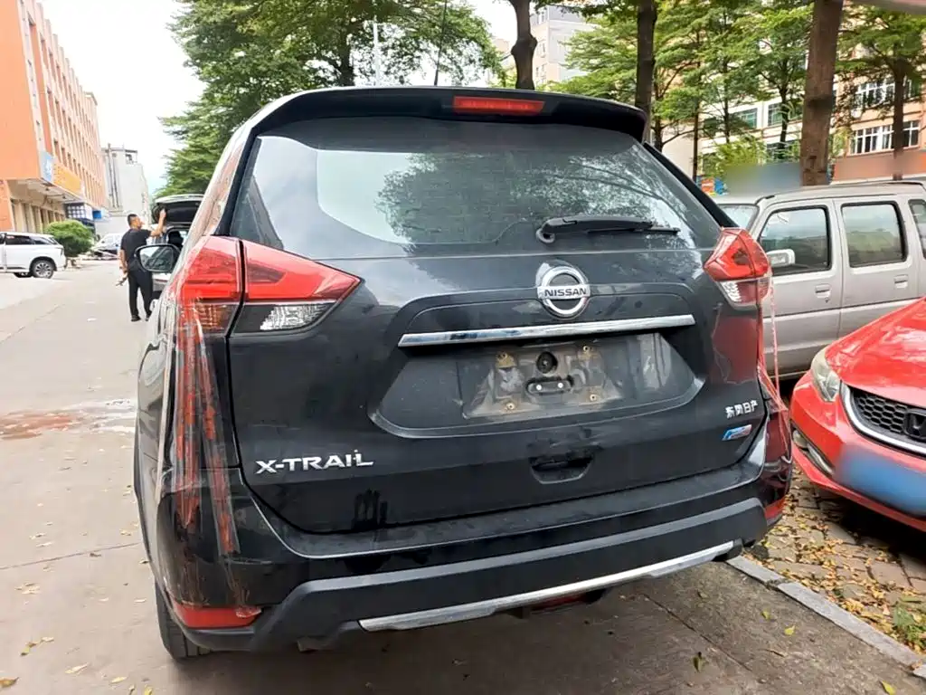 Nissan X-Trail — миниатюра 6