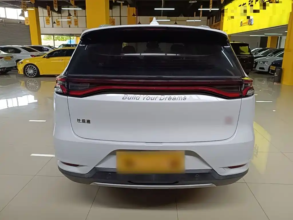 BYD Tang — миниатюра 6