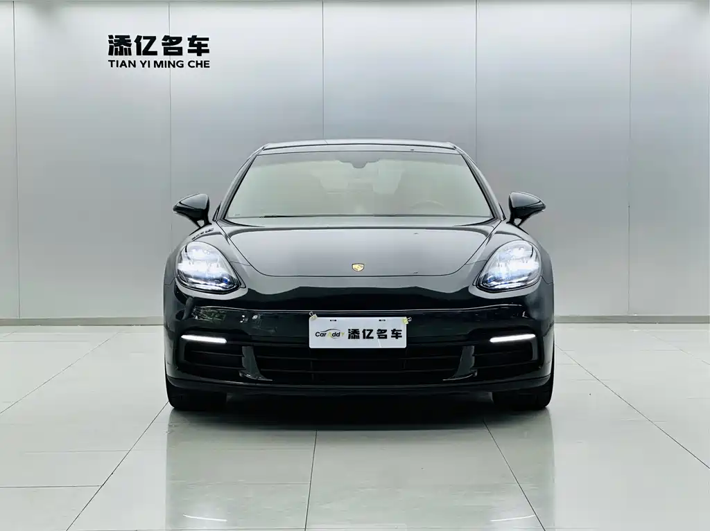 Porsche Panamera — миниатюра 2