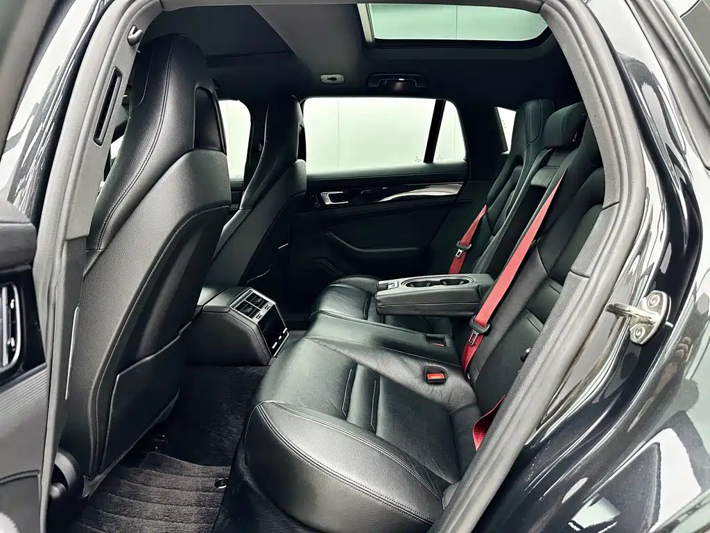 Porsche Panamera — миниатюра 12