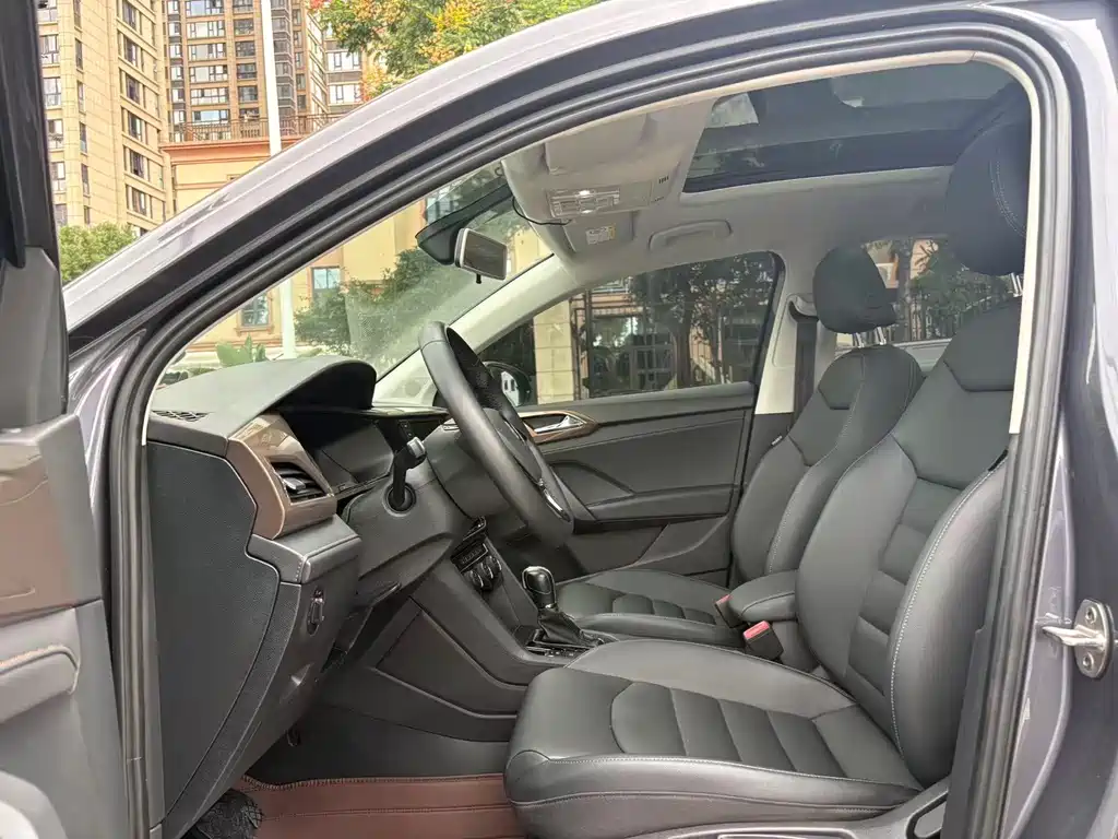 Volkswagen Tharu — миниатюра 4