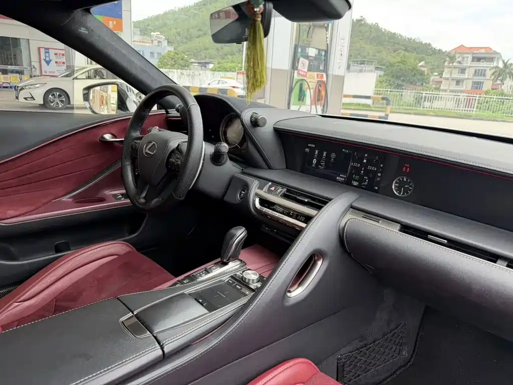 Lexus LC — миниатюра 8