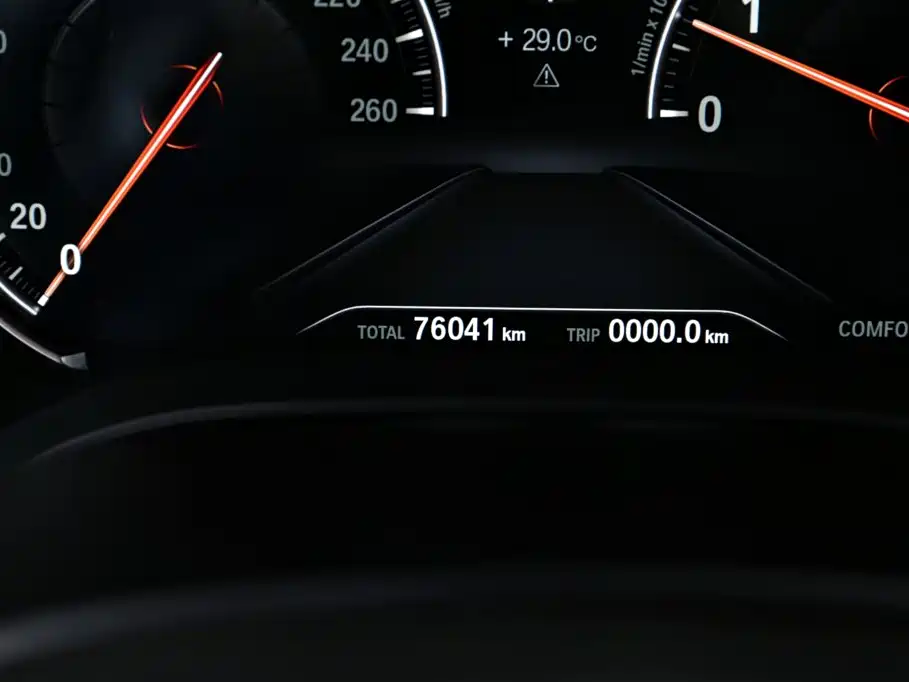 BMW 5 Series — миниатюра 14