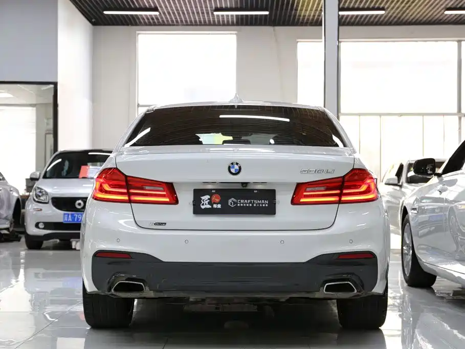 BMW 5 Series — миниатюра 21
