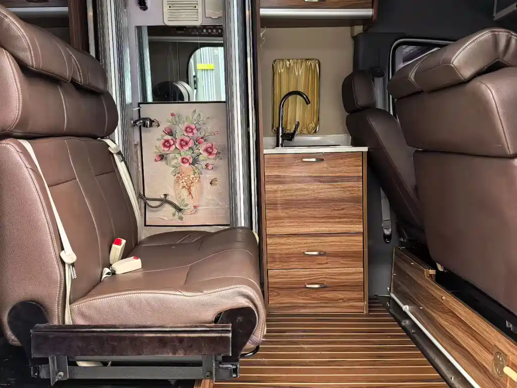 Yufeng RV — миниатюра 5