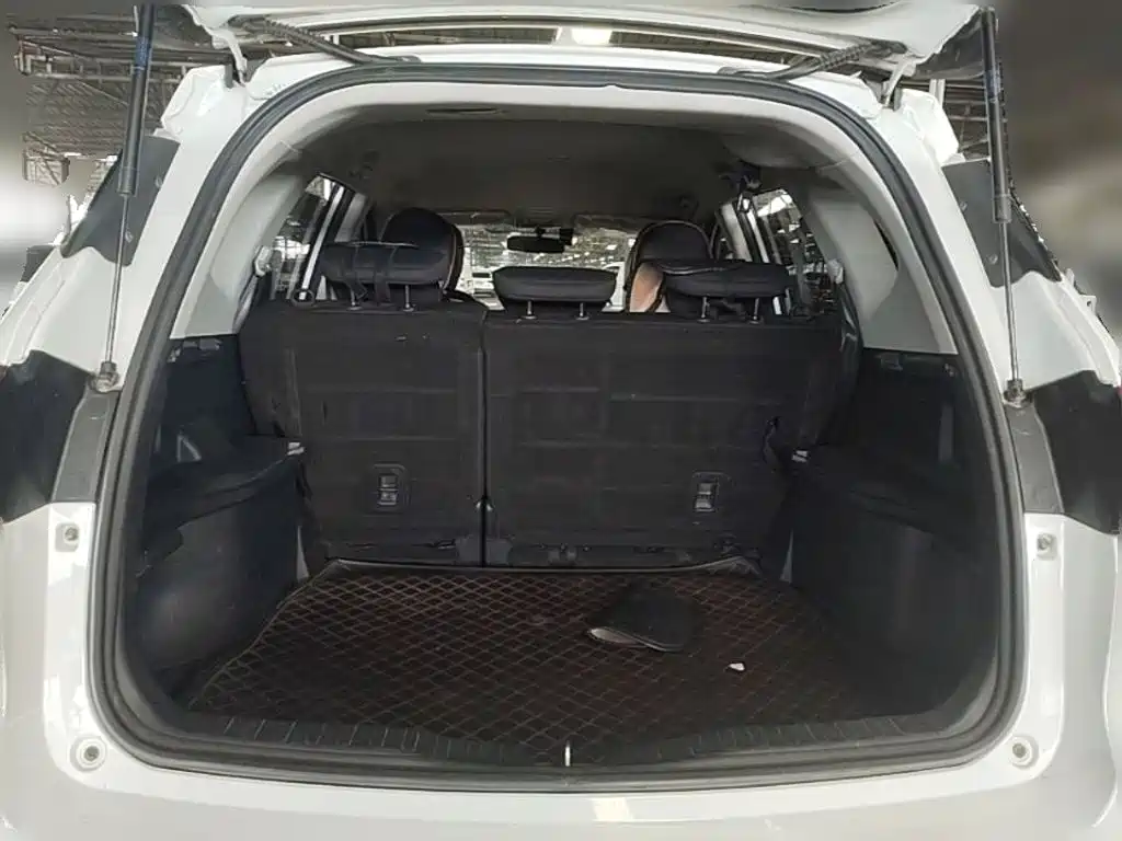 Haval M6 — миниатюра 24