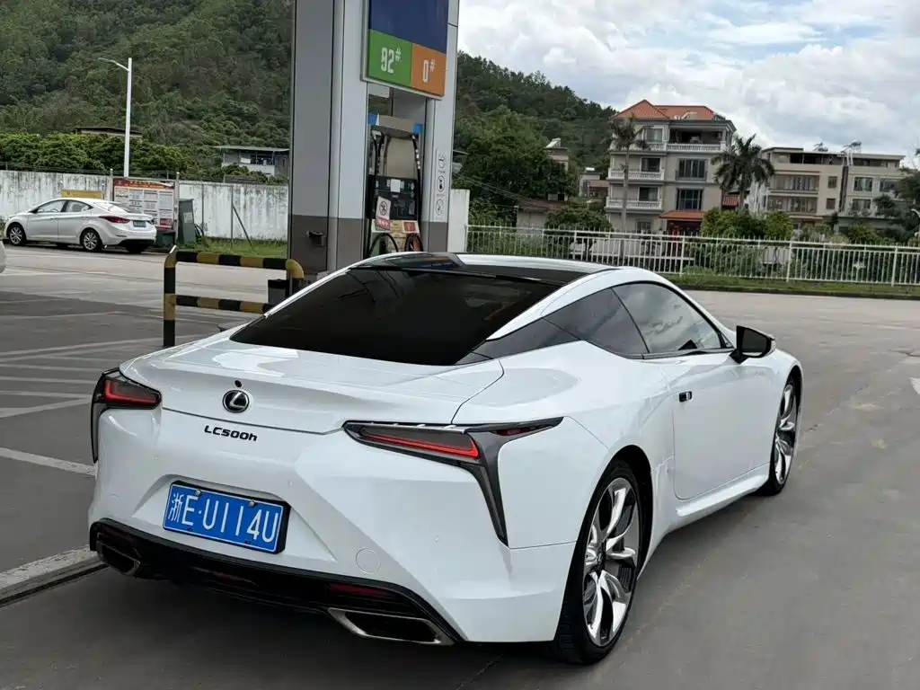 Lexus LC — миниатюра 4
