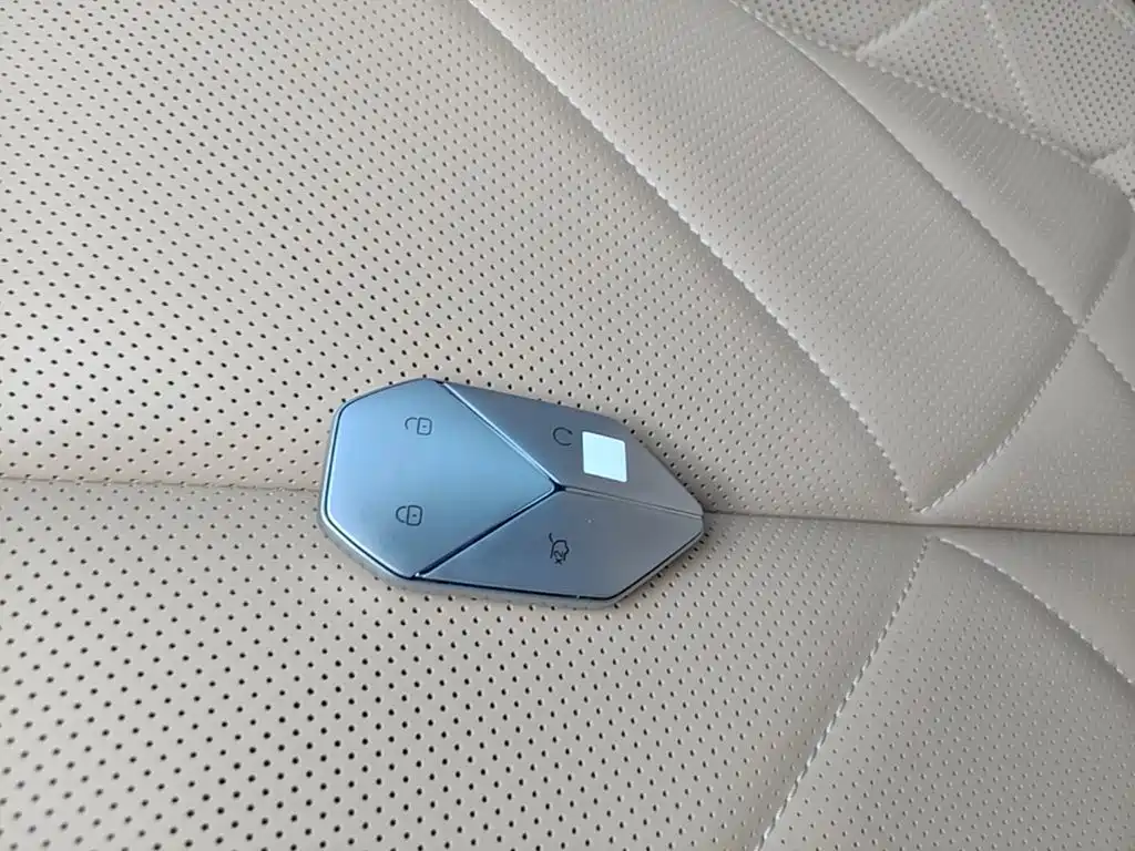 Fang Cheng Bao Leopard 8 — миниатюра 9
