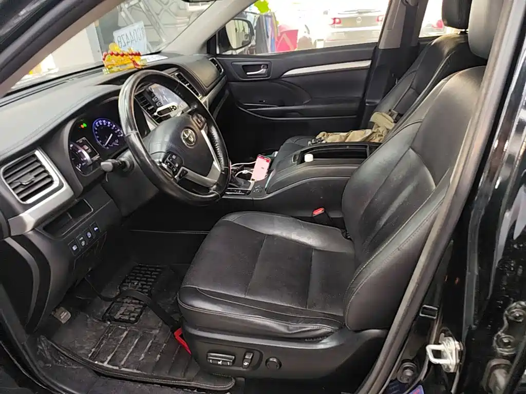 Toyota Highlander — миниатюра 15