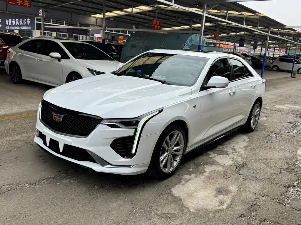 Cadillac CT4 2021