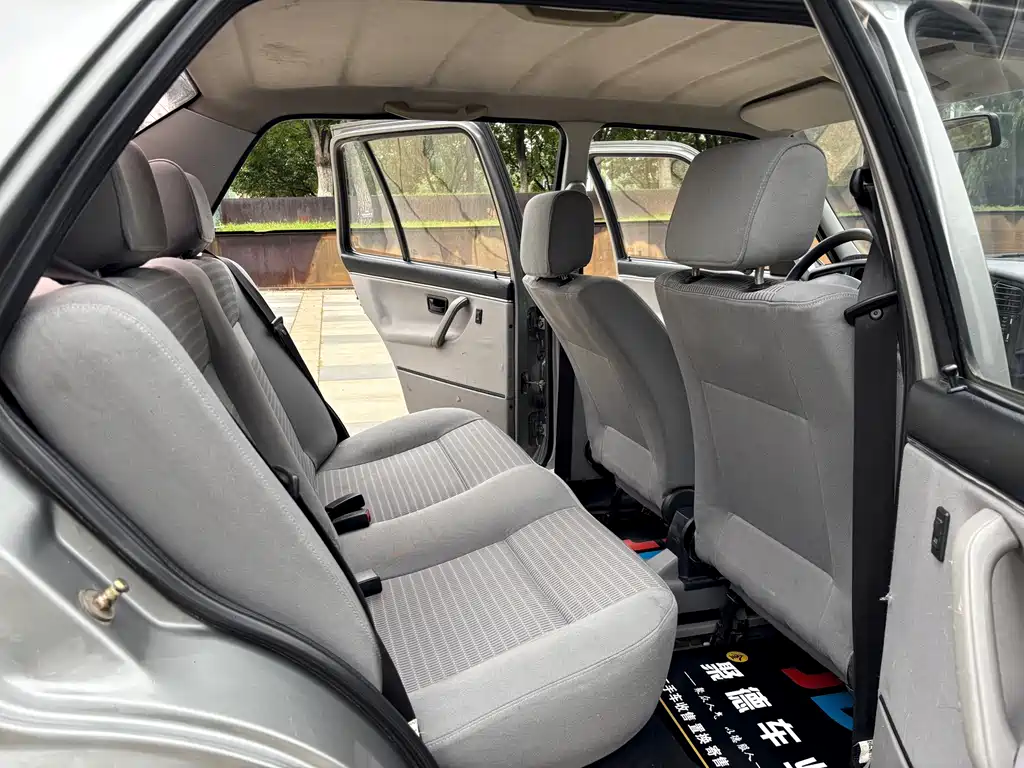 Volkswagen Jetta — миниатюра 17