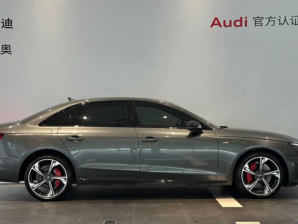 Audi A4L — миниатюра 3