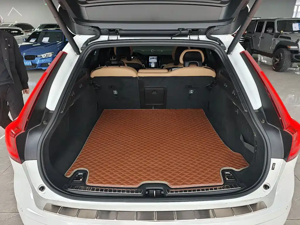 Volvo V90 — миниатюра 8