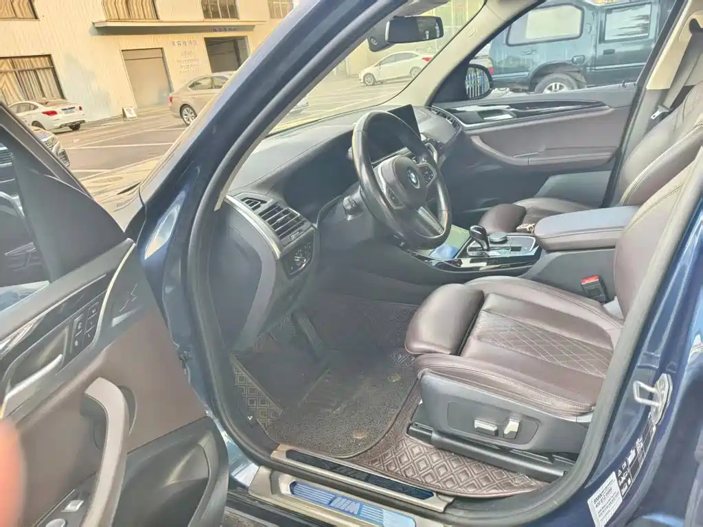 BMW X3 — миниатюра 10