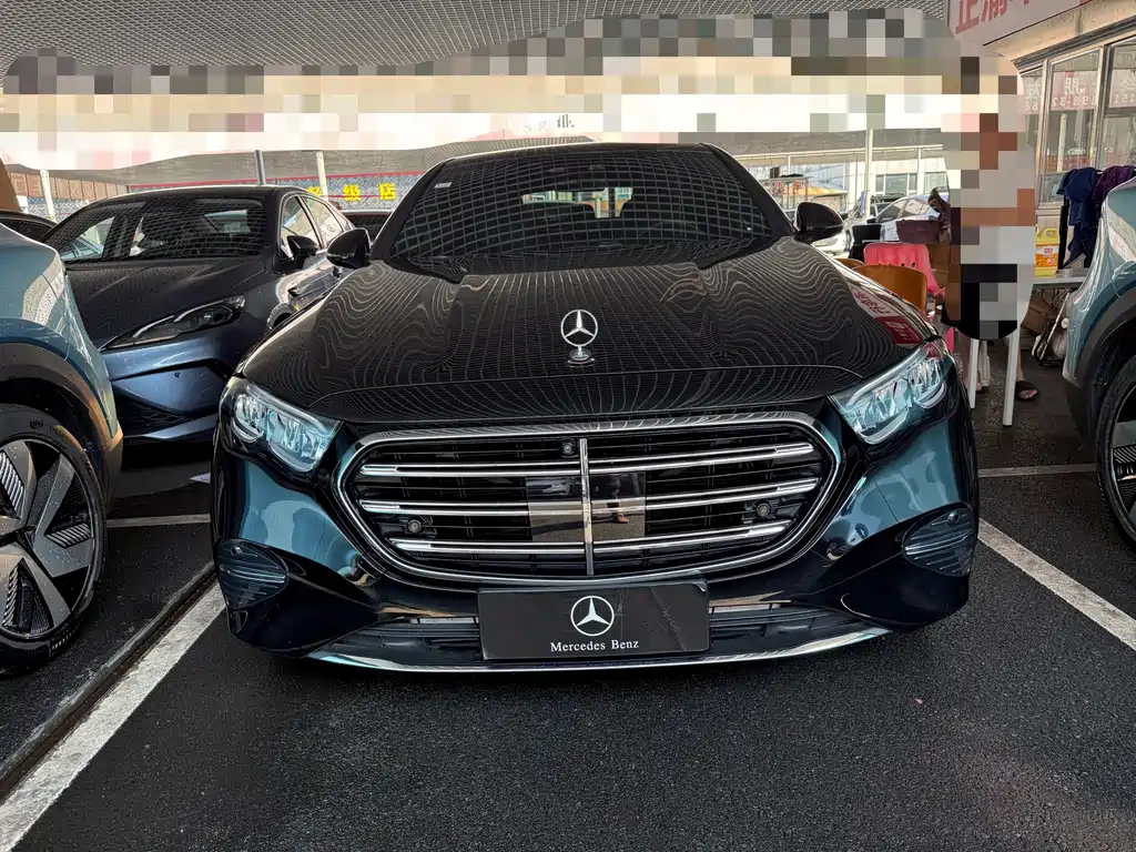 Mercedes-Benz E-Class — миниатюра 2