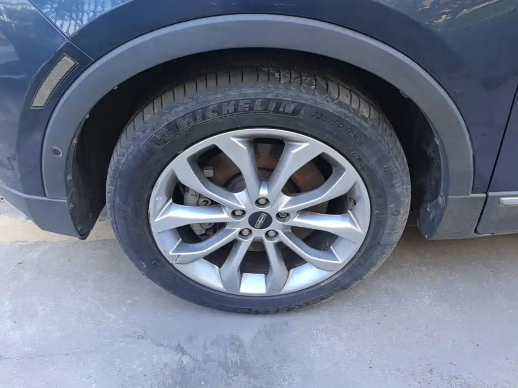 Lincoln MKC — миниатюра 23