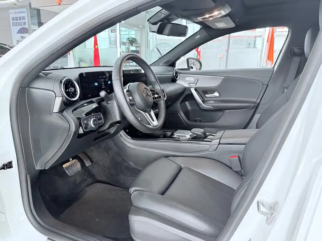 Mercedes-Benz A-Class — миниатюра 4