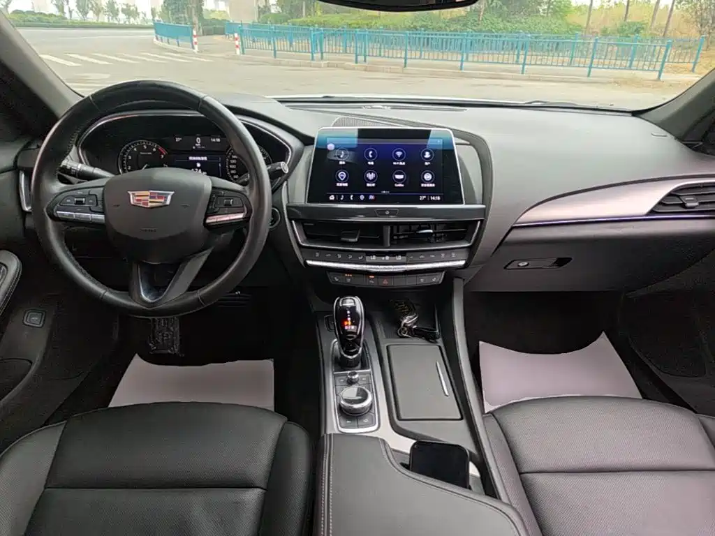 Cadillac CT5 — миниатюра 10