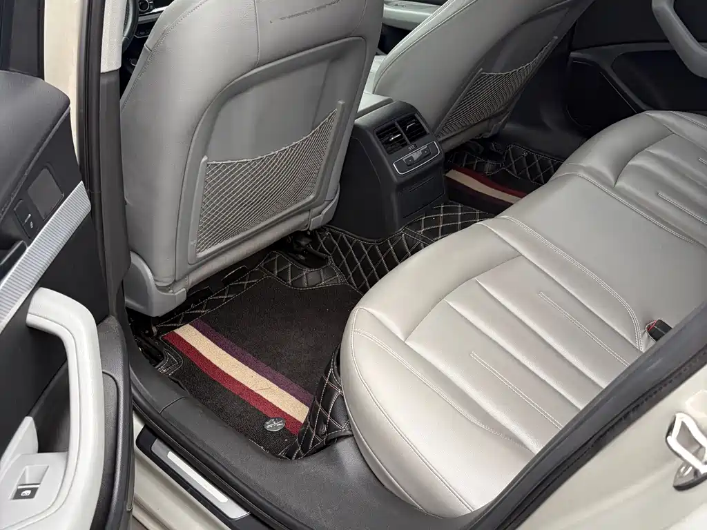Audi A4L — миниатюра 15