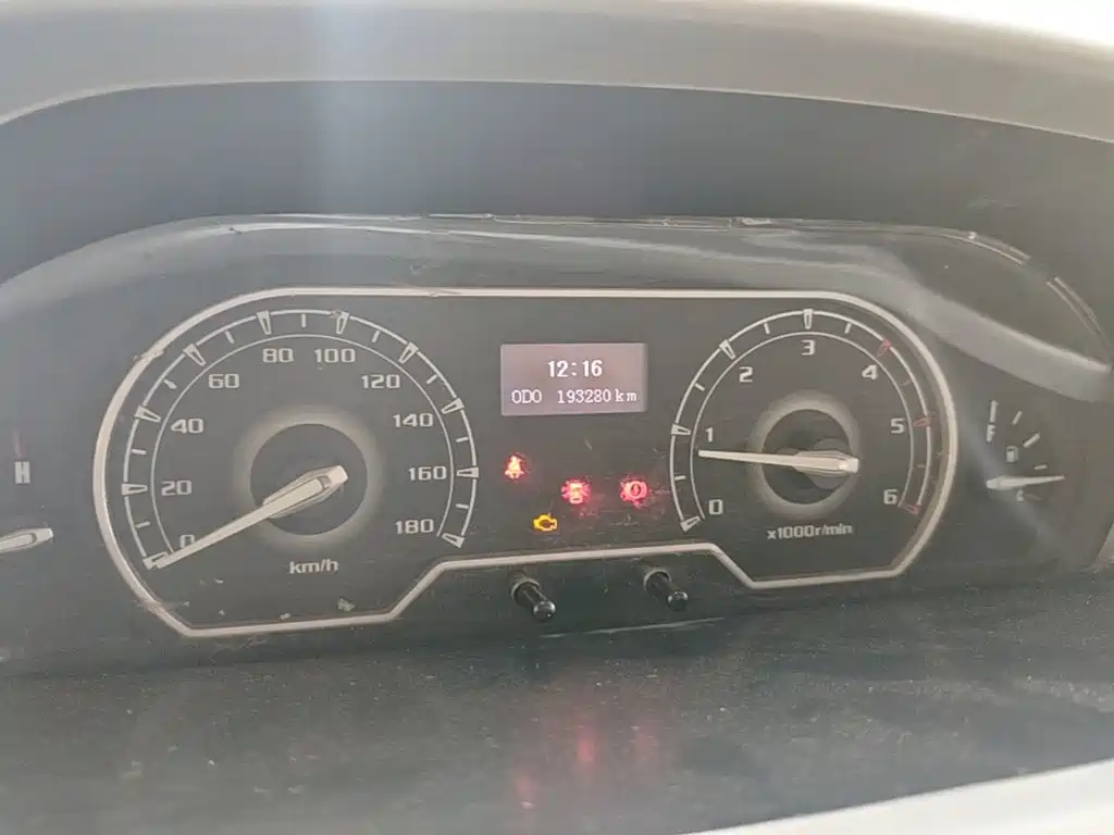 Maxus V80 — миниатюра 12