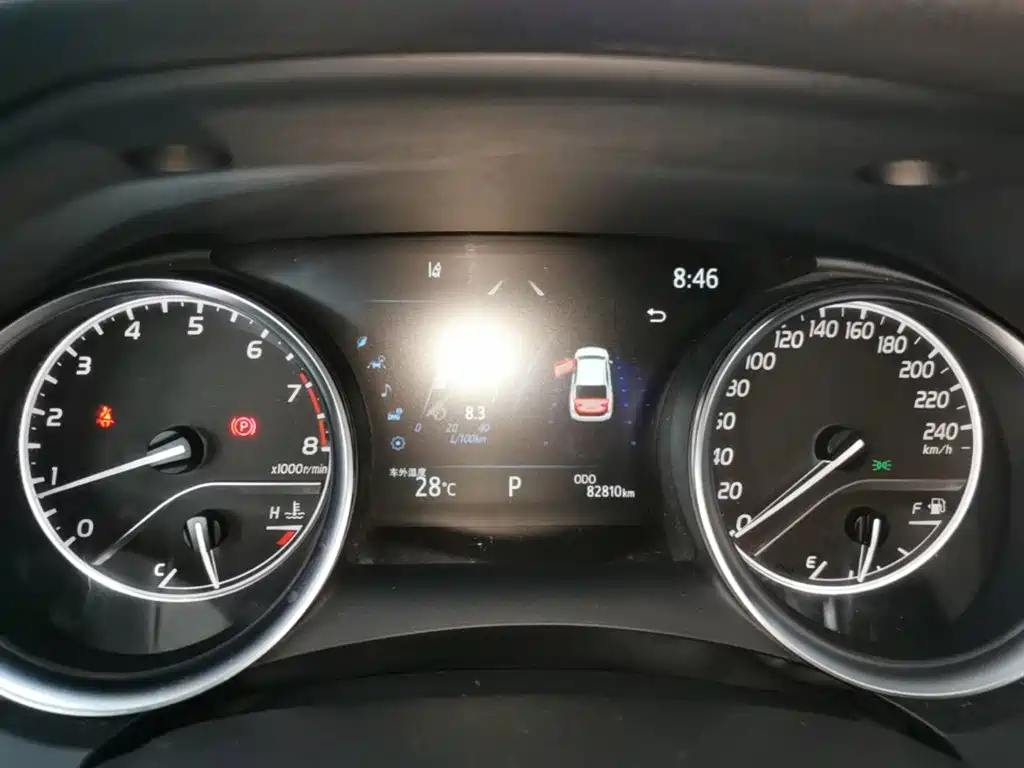 Toyota Camry — миниатюра 12
