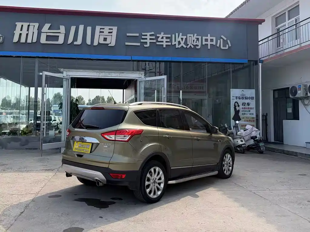 Ford Kuga — миниатюра 9