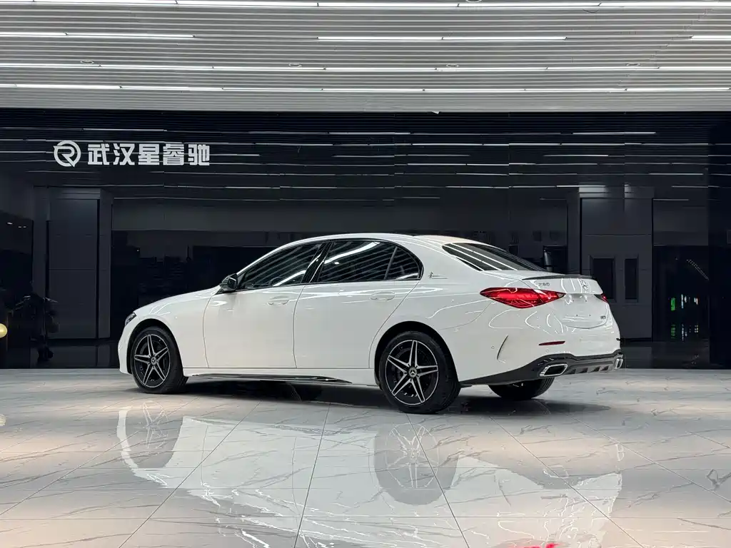 Mercedes-Benz C-Class — миниатюра 5