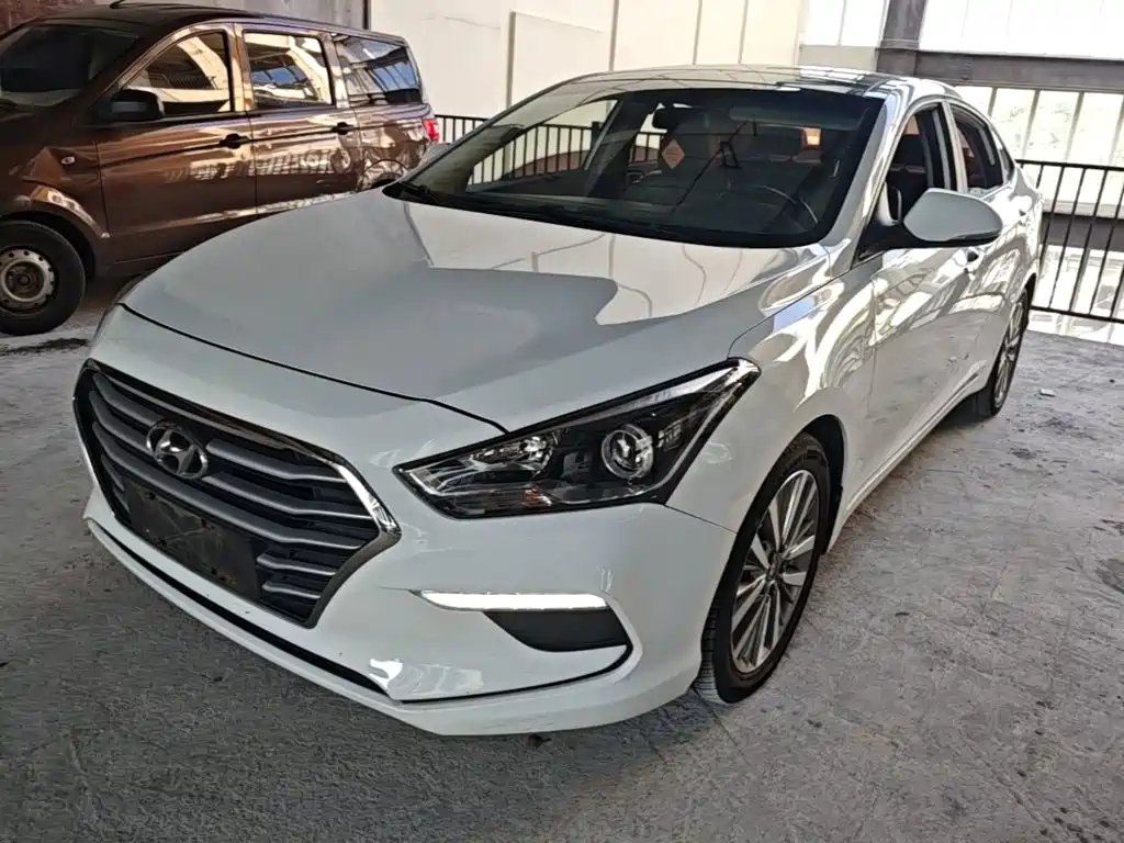 Hyundai Mistra