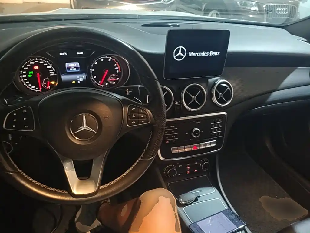 Mercedes-Benz GLA — миниатюра 10