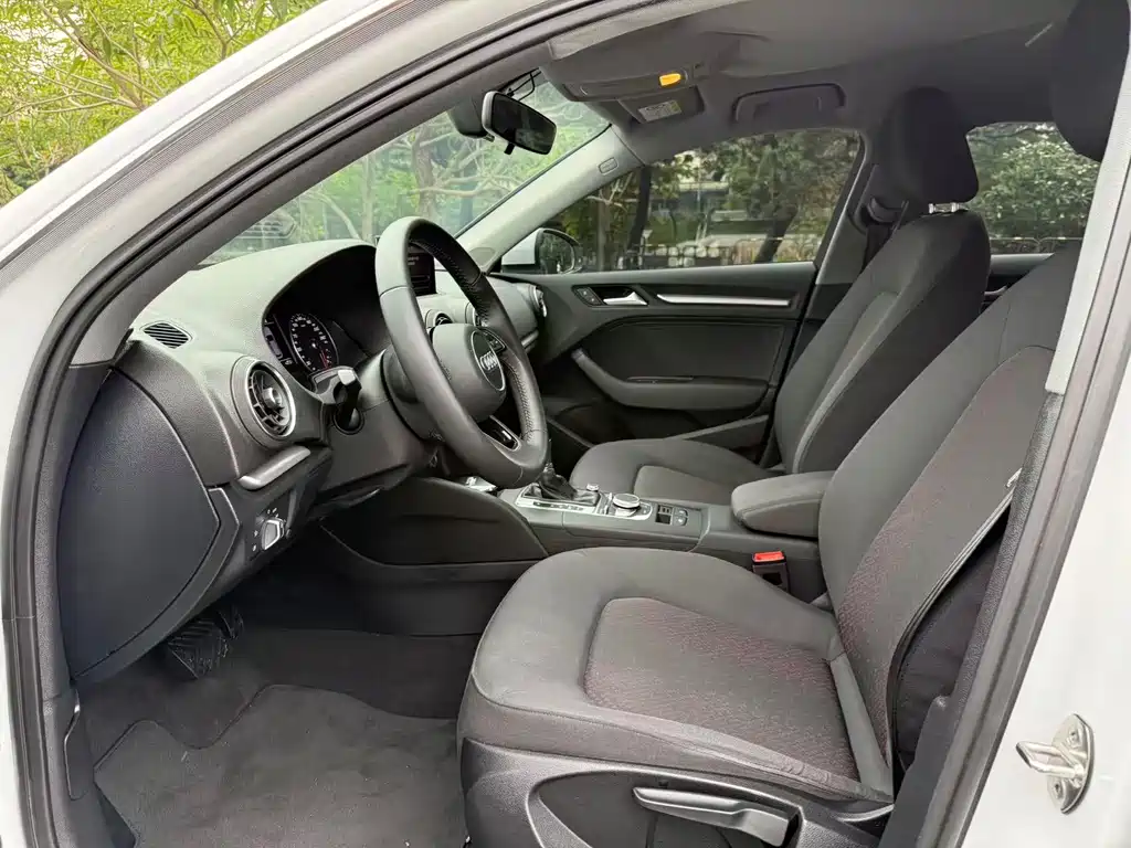 Audi A3 2018 30 Sportback 35 TFSI