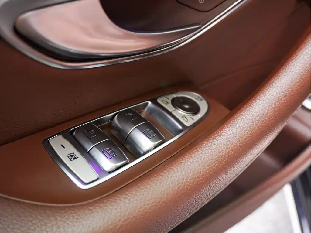 Mercedes-Benz E-Class E 2019 E 300 L Fashion