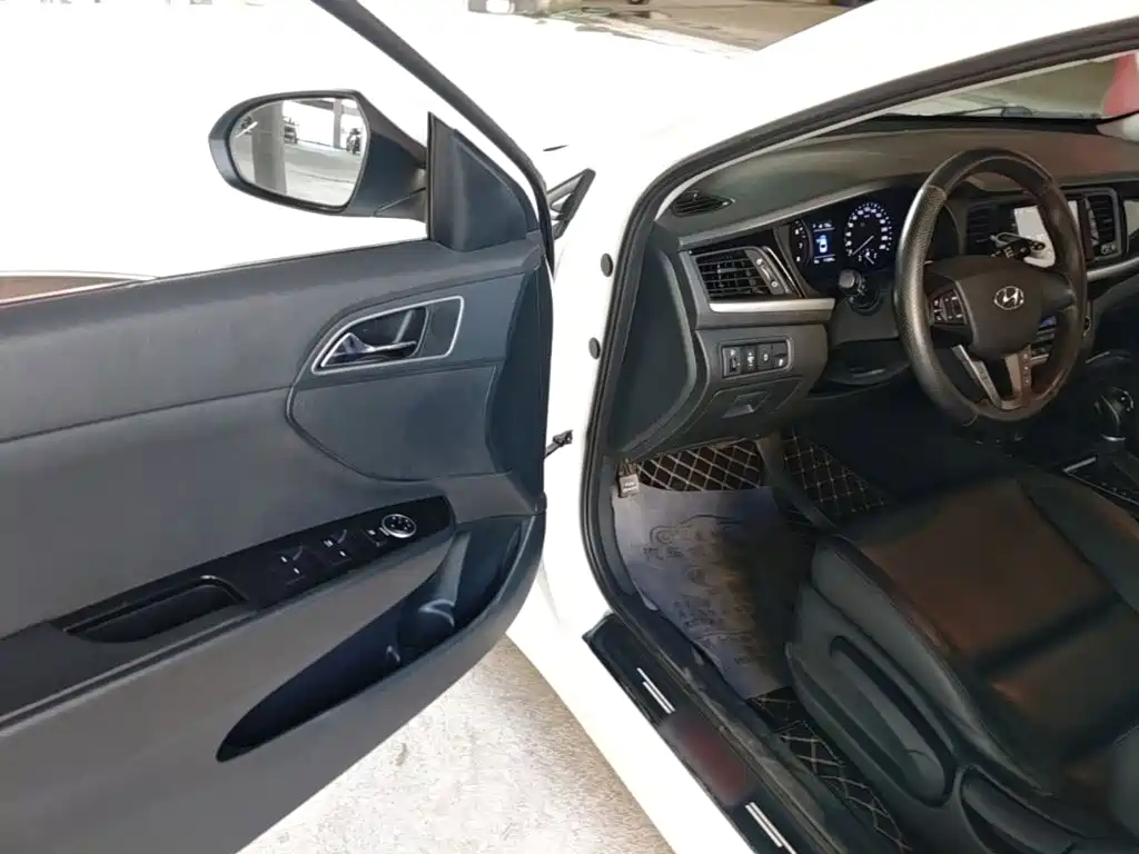 Hyundai Mistra — миниатюра 16