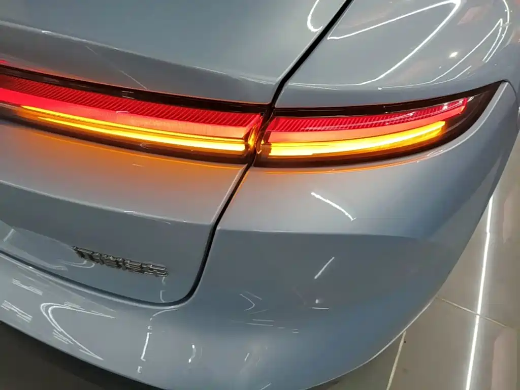 NIO ET5 — миниатюра 8