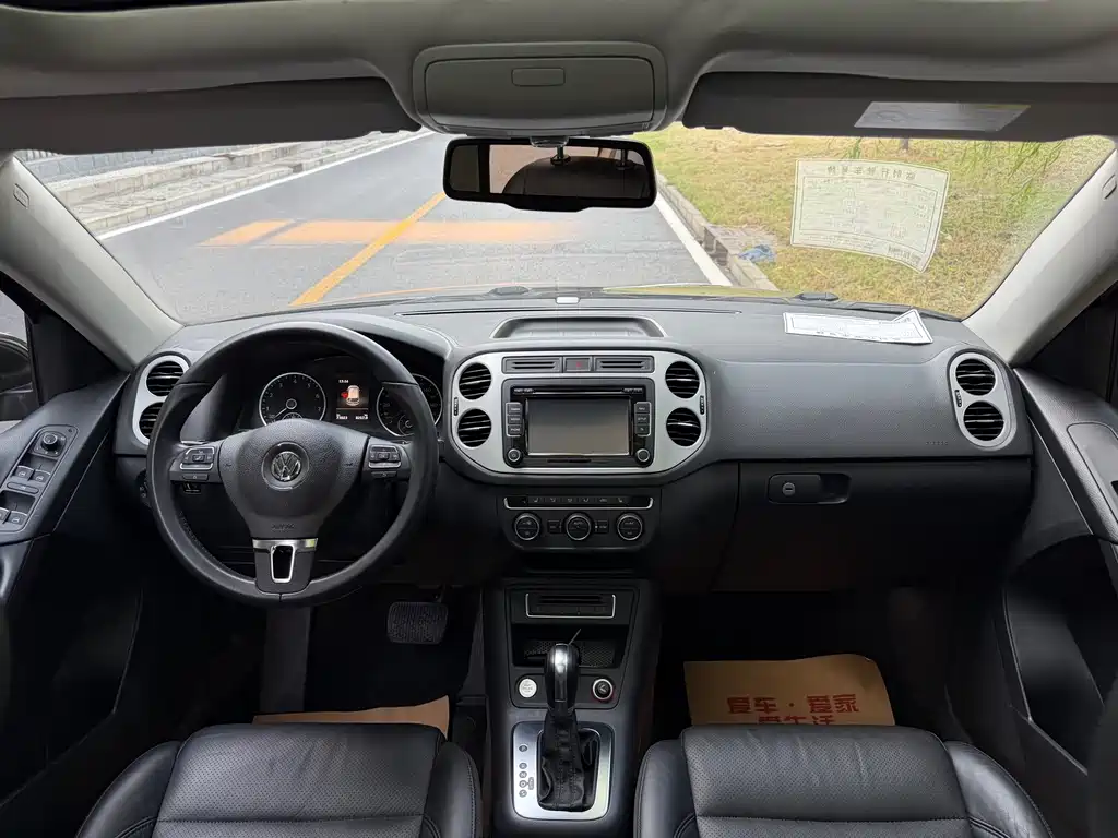 Volkswagen Tiguan — миниатюра 4