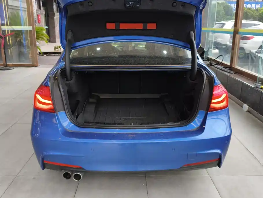 BMW 3 Series — миниатюра 4
