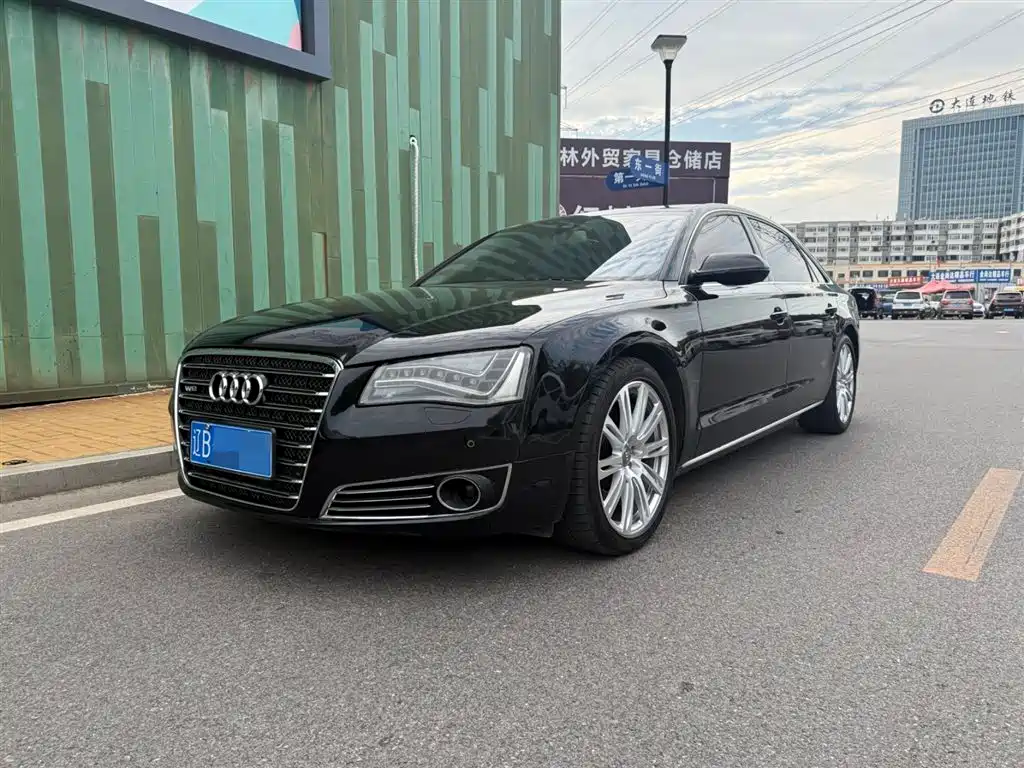 Audi A8 2011