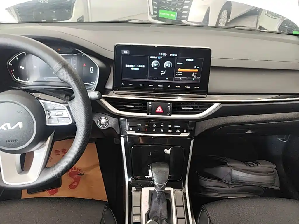 Kia K3 — миниатюра 13