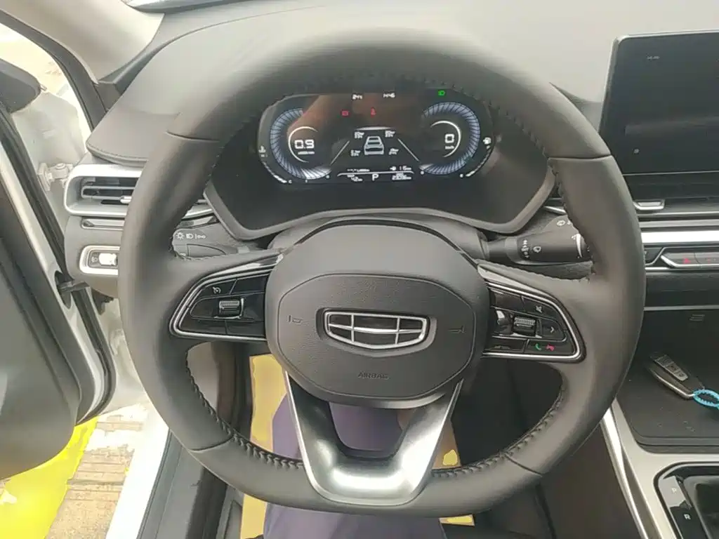 Geely Emgrand — миниатюра 11
