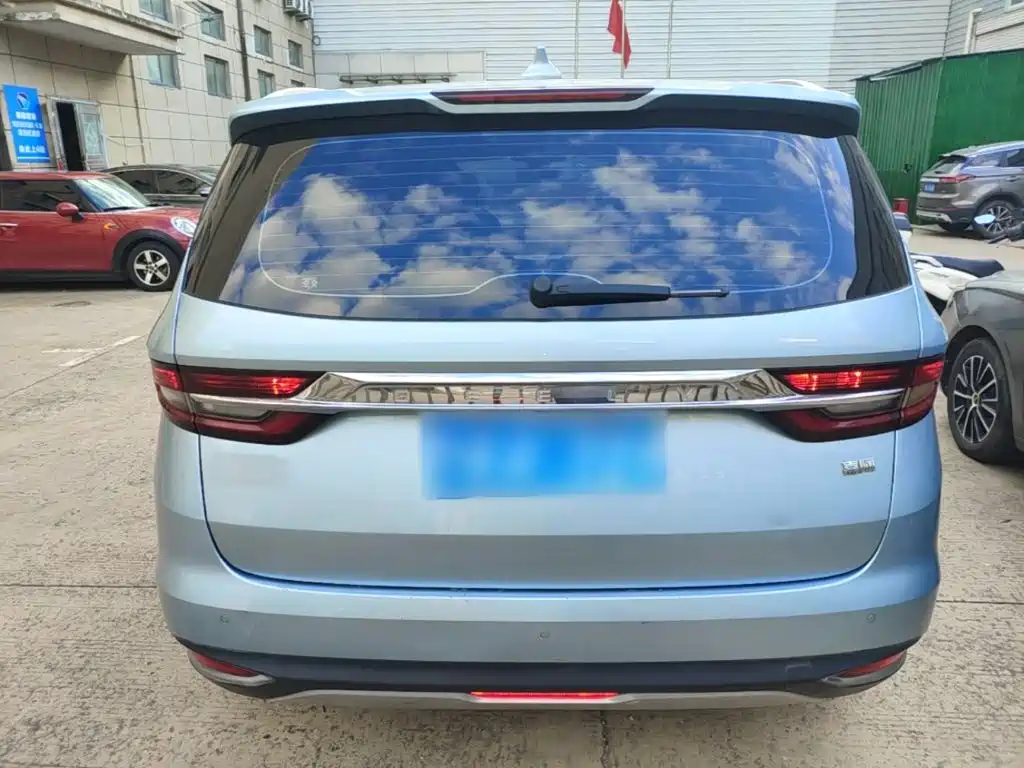 Geely Jia Ji — миниатюра 6