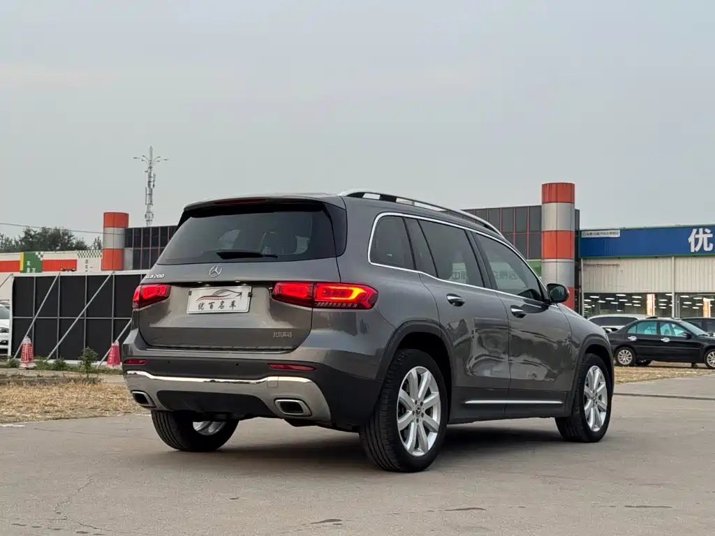 Mercedes-Benz GLB — миниатюра 6