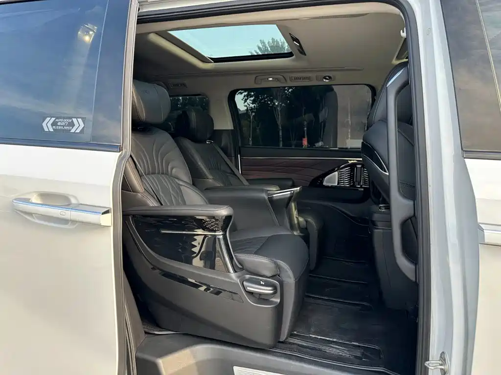 GAC Motor Trumpchi M8 — миниатюра 21