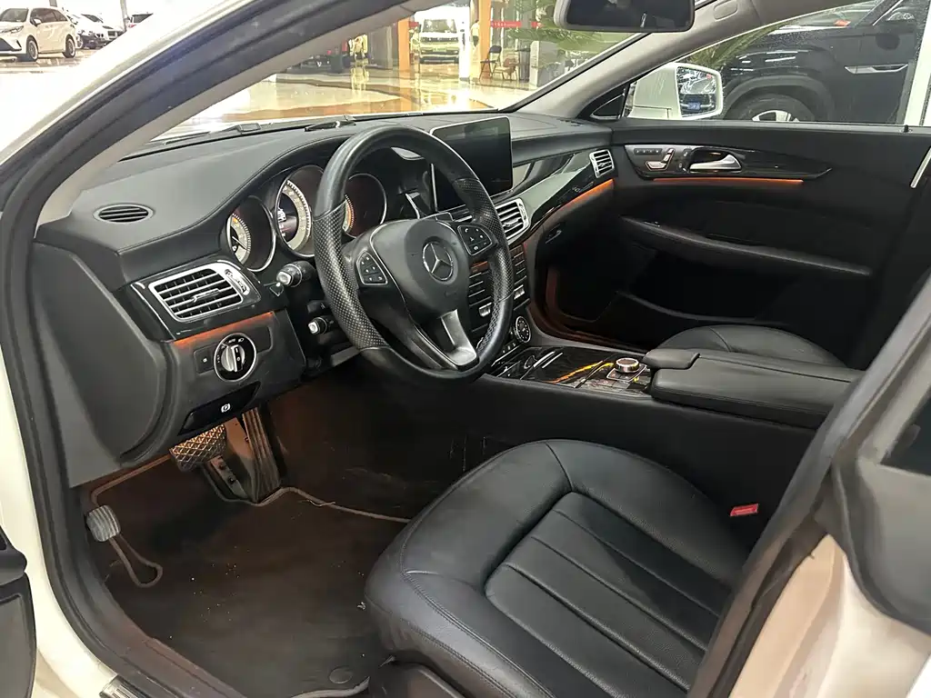 Mercedes-Benz CLS — миниатюра 2