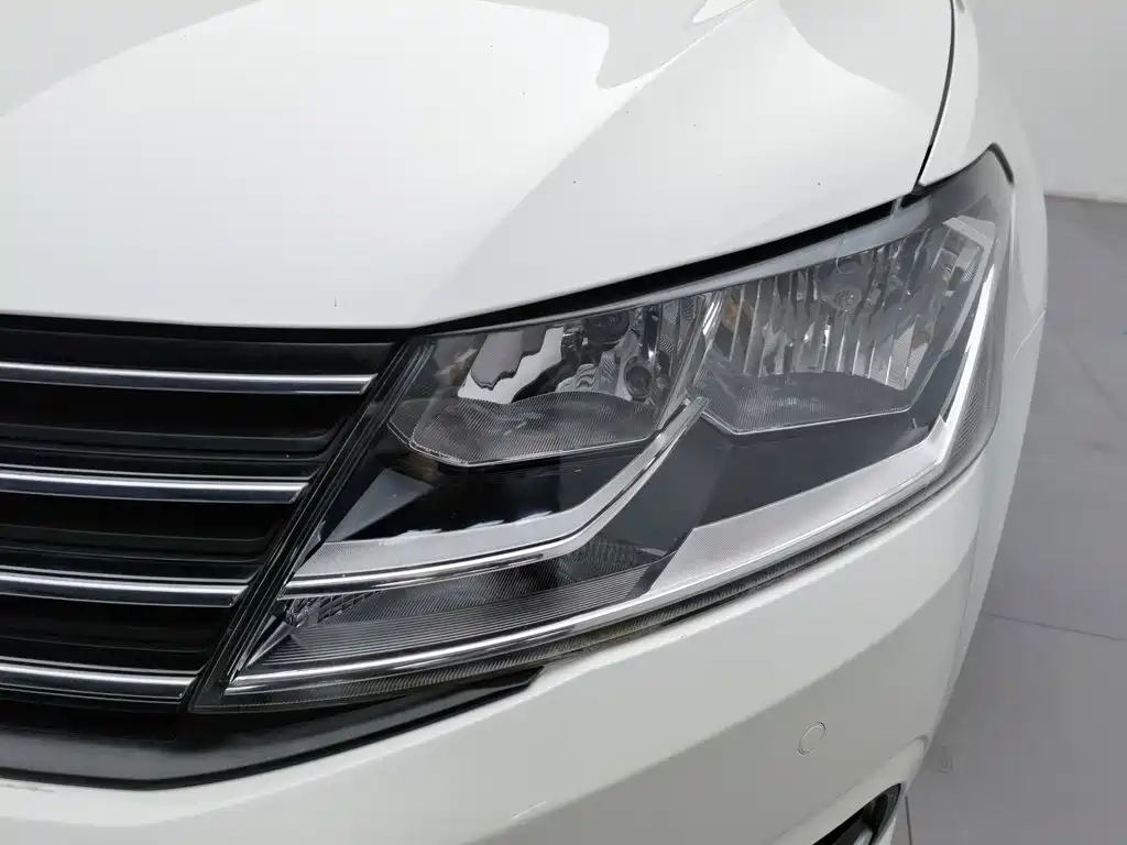 Volkswagen Lavida — миниатюра 7