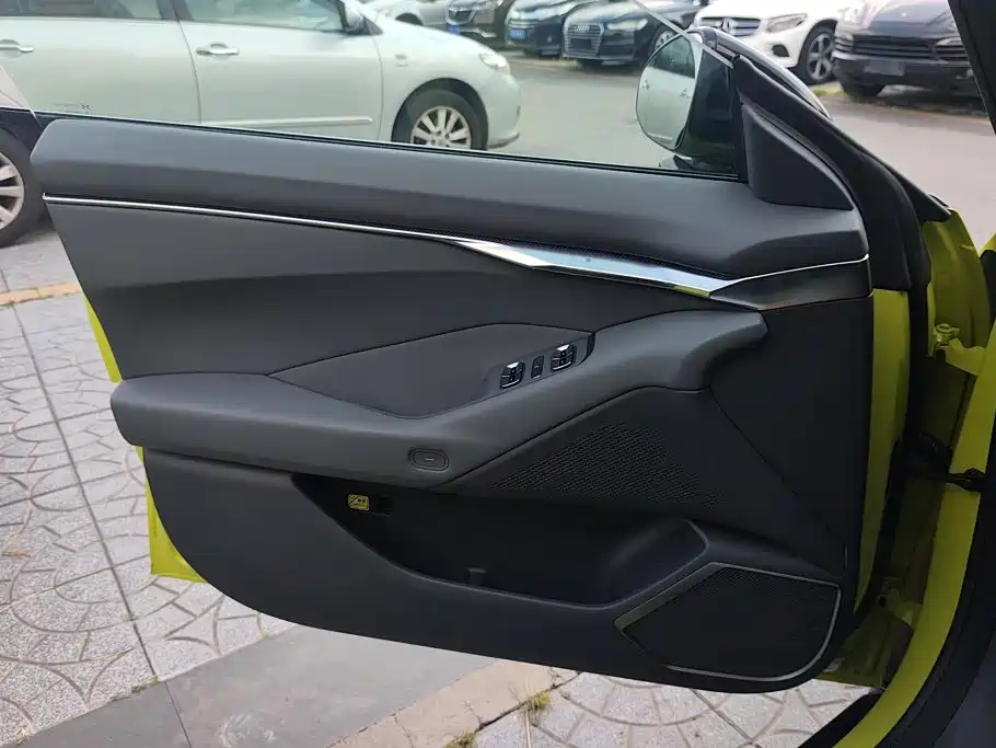 XPeng P7 — миниатюра 7