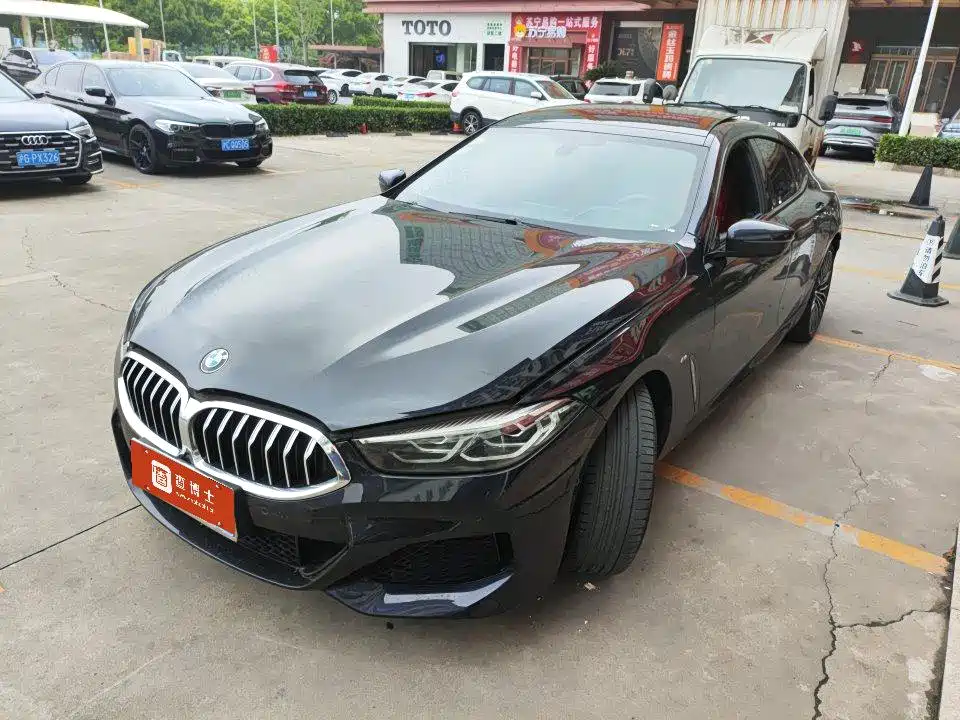 BMW 8 Series 2021